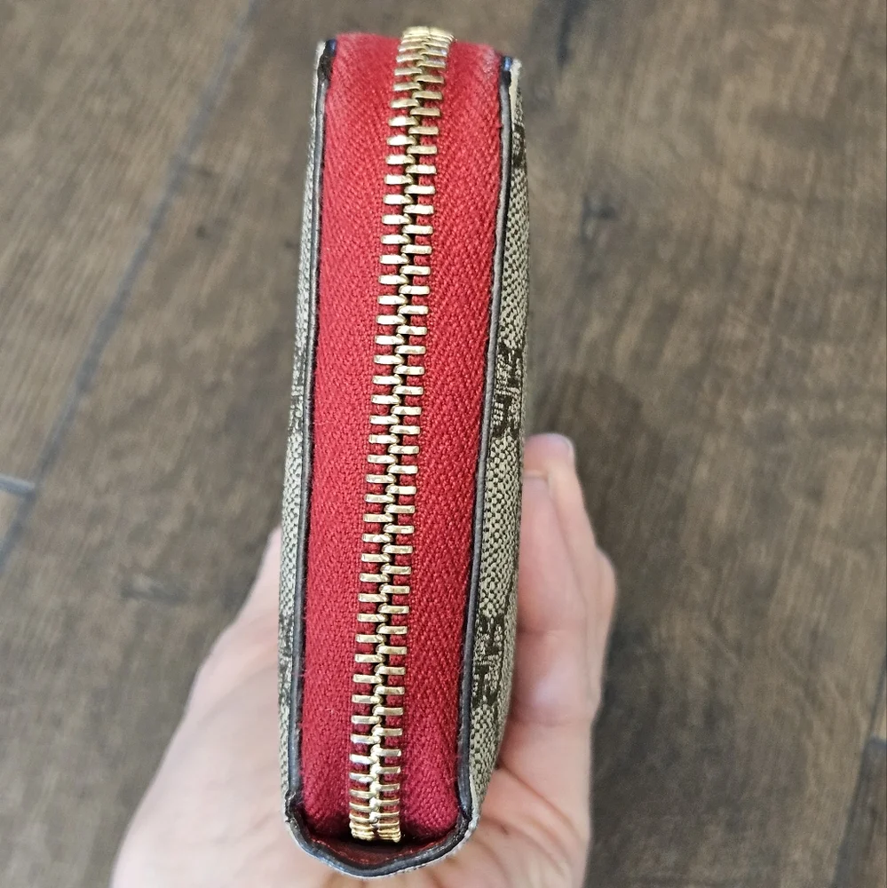 Gucci Beige Monogram Zip Around Wallet with Pink Cat Patch and Red Trim - Picture 6 of 16